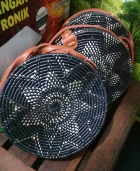 DIVA Rattan Tasche 9